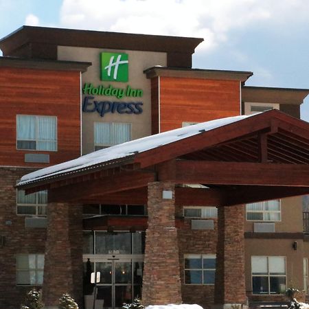 Holiday Inn Express Golden-Kicking Horse By Ihg Dış mekan fotoğraf