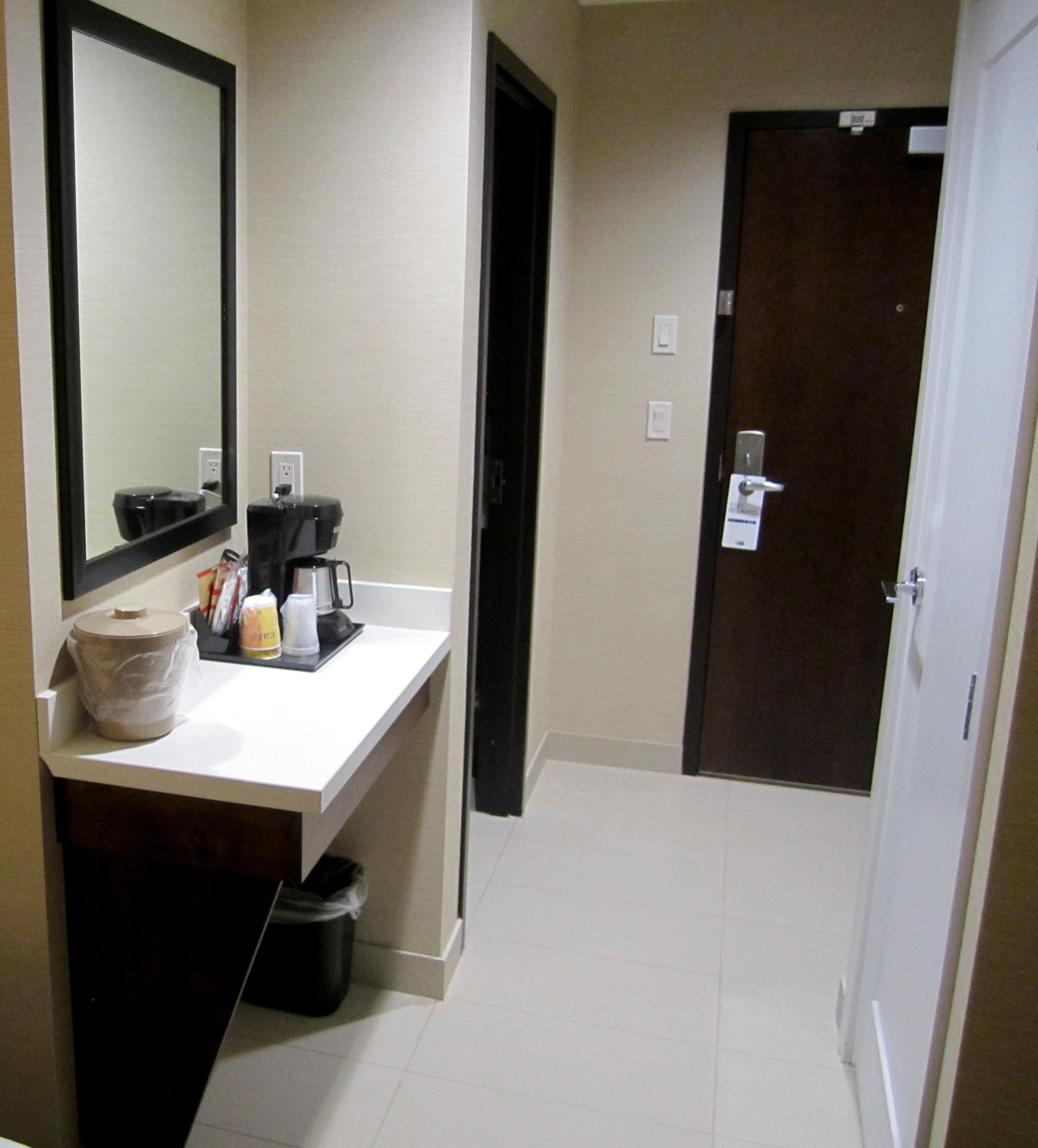 Holiday Inn Express Golden-Kicking Horse By Ihg Dış mekan fotoğraf