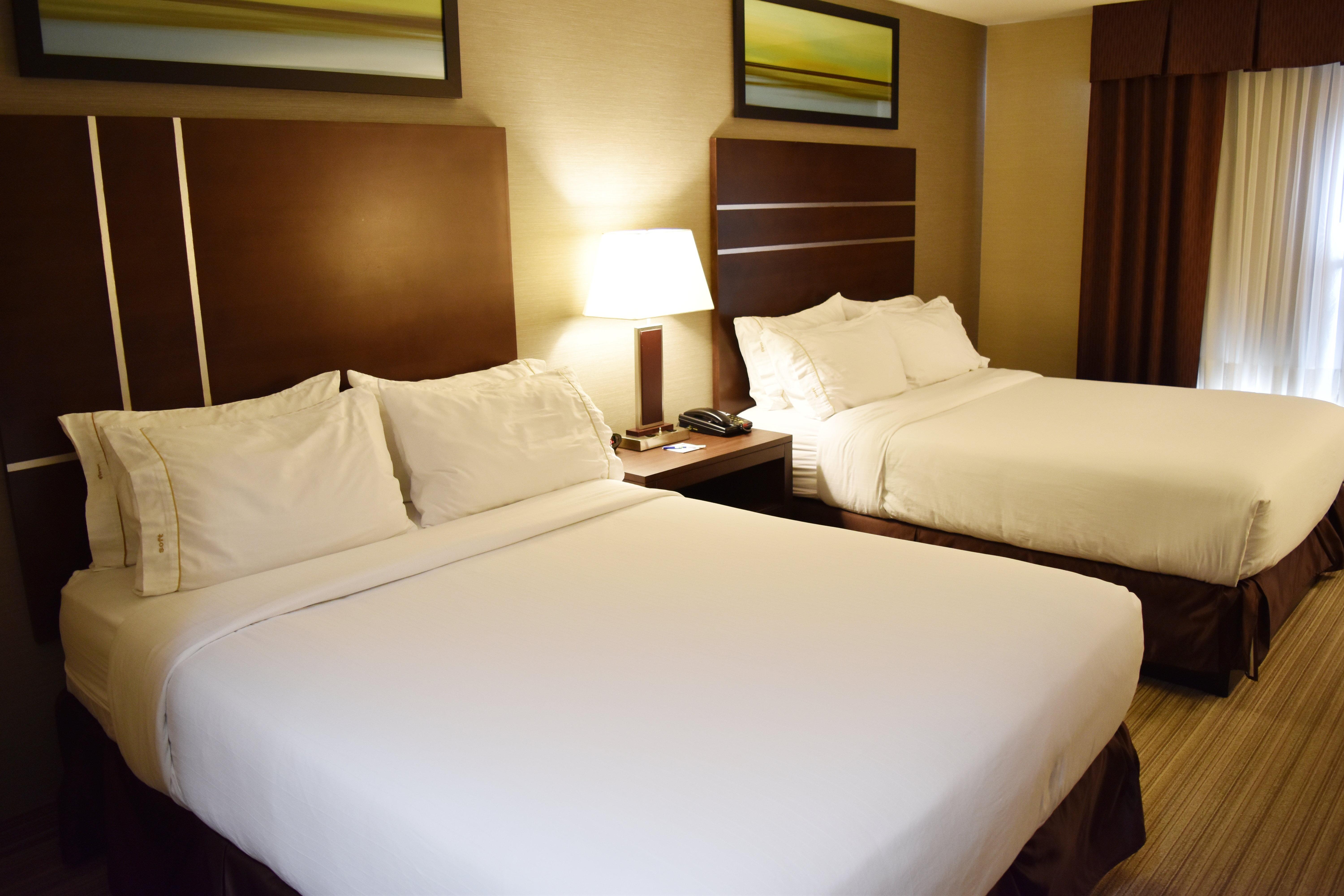 Holiday Inn Express Golden-Kicking Horse By Ihg Dış mekan fotoğraf