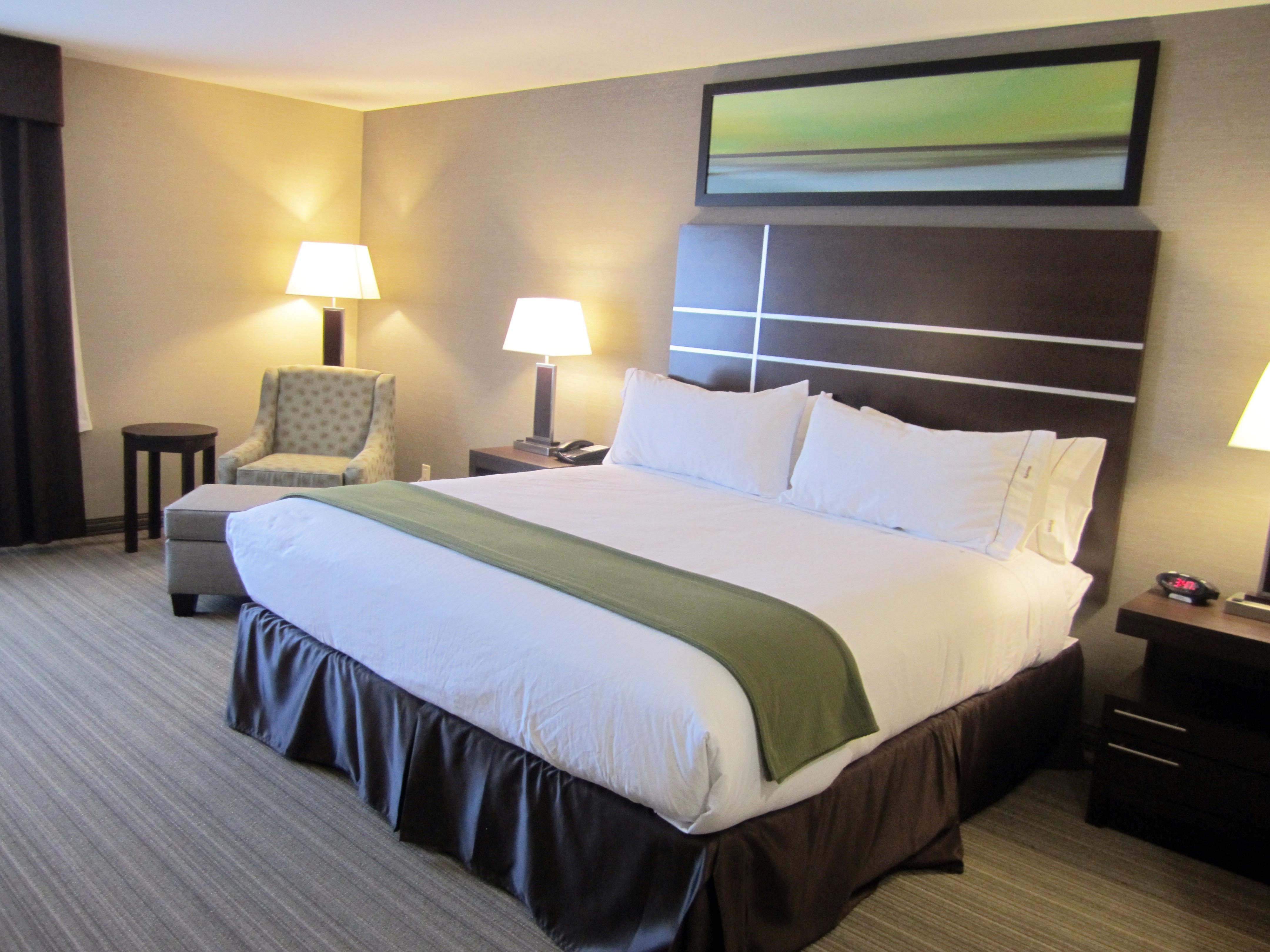 Holiday Inn Express Golden-Kicking Horse By Ihg Dış mekan fotoğraf